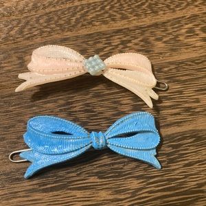 Vintage Bow Hair clips plastic